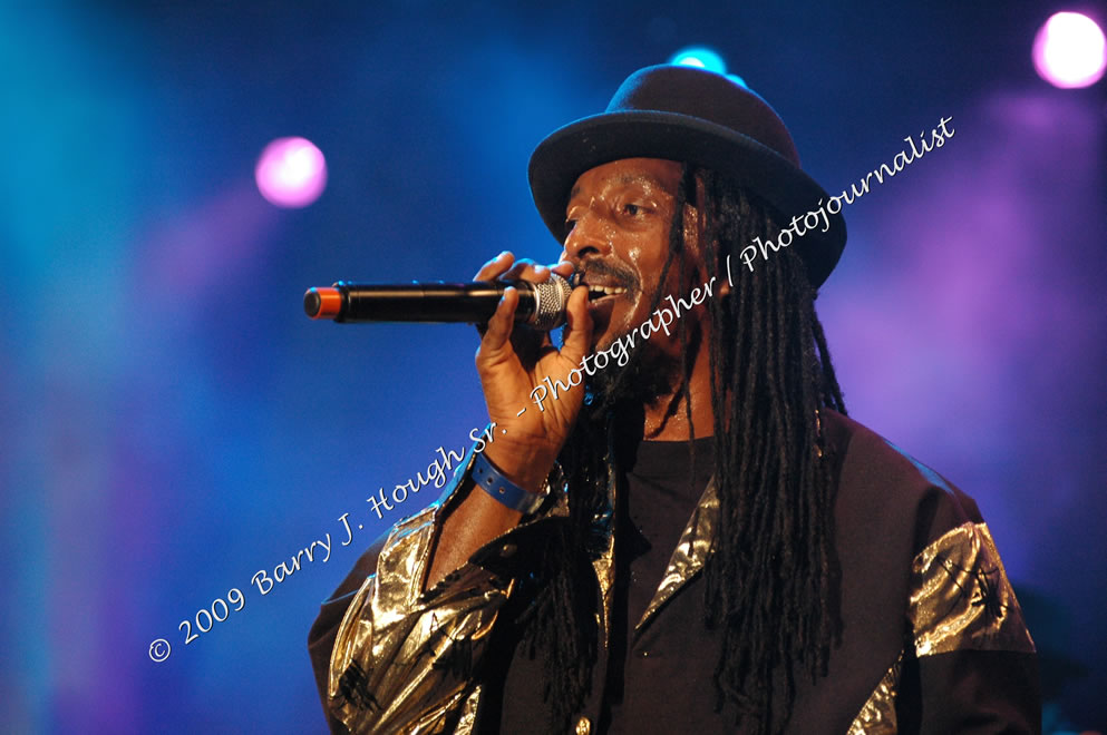 Mackie Conscious  @ Reggae Sumfest 2009 - International Night 2 - Reggae Sumfest 2009,Catherine Hall, Montego Bay, St. James, Jamaica W.I. - Saturaday, July 25, 2009 - Reggae Sumfest 2009, July 19 - 25, 2009 - Photographs by Net2Market.com - Barry J. Hough Sr. Photojournalist/Photograper - Photographs taken with a Nikon D70, D100, or D300 - Negril Travel Guide, Negril Jamaica WI - http://www.negriltravelguide.com - info@negriltravelguide.com...!