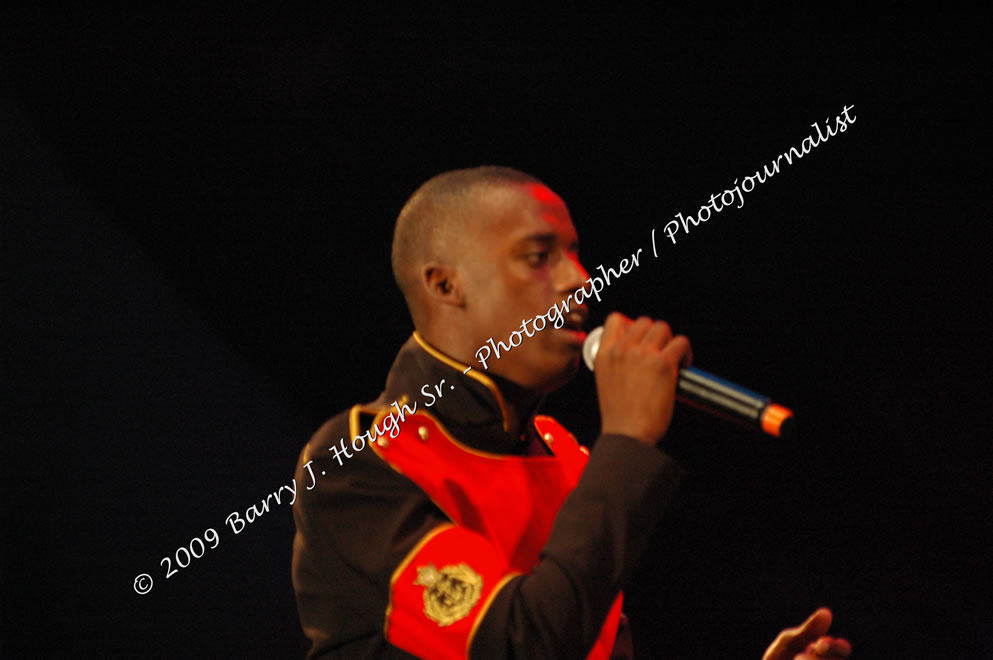 Romain Virgo  @ Reggae Sumfest 2009 - International Night 2 - Reggae Sumfest 2009,Catherine Hall, Montego Bay, St. James, Jamaica W.I. - Saturaday, July 25, 2009 - Reggae Sumfest 2009, July 19 - 25, 2009 - Photographs by Net2Market.com - Barry J. Hough Sr. Photojournalist/Photograper - Photographs taken with a Nikon D70, D100, or D300 - Negril Travel Guide, Negril Jamaica WI - http://www.negriltravelguide.com - info@negriltravelguide.com...!
