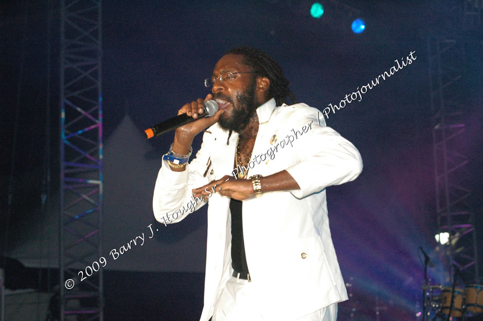 Tarrus Riley @ Reggae Sumfest 2009 - International Night 2 - Reggae Sumfest 2009,Catherine Hall, Montego Bay, St. James, Jamaica W.I. - Saturaday, July 25, 2009 - Reggae Sumfest 2009, July 19 - 25, 2009 - Photographs by Net2Market.com - Barry J. Hough Sr. Photojournalist/Photograper - Photographs taken with a Nikon D70, D100, or D300 - Negril Travel Guide, Negril Jamaica WI - http://www.negriltravelguide.com - info@negriltravelguide.com...!