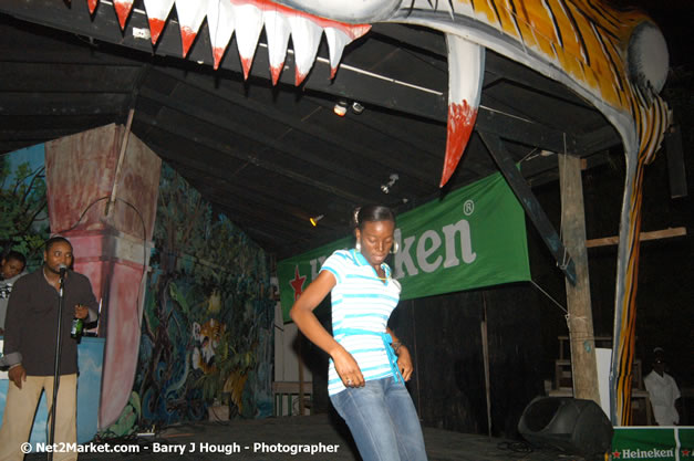 Munga & Wayne Marshall - Live in Concert @ The Jungle, Presented by The Jungle, Kraft-E, and Heineken - Friday, April 27, 2007 - The Jungle, Norman Manley Boulevard, Negril, Westmoreland, Jamaica W.I. - Negril Travel Guide, Negril Jamaica WI - http://www.negriltravelguide.com - info@negriltravelguide.com...!