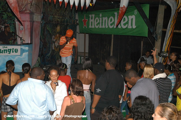 Munga & Wayne Marshall - Live in Concert @ The Jungle, Presented by The Jungle, Kraft-E, and Heineken - Friday, April 27, 2007 - The Jungle, Norman Manley Boulevard, Negril, Westmoreland, Jamaica W.I. - Negril Travel Guide, Negril Jamaica WI - http://www.negriltravelguide.com - info@negriltravelguide.com...!