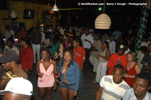 Munga & Wayne Marshall - Live in Concert @ The Jungle, Presented by The Jungle, Kraft-E, and Heineken - Friday, April 27, 2007 - The Jungle, Norman Manley Boulevard, Negril, Westmoreland, Jamaica W.I. - Negril Travel Guide, Negril Jamaica WI - http://www.negriltravelguide.com - info@negriltravelguide.com...!