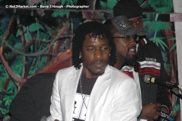 Munga & Wayne Marshall - Live in Concert @ The Jungle, Presented by The Jungle, Kraft-E, and Heineken - Friday, April 27, 2007 - The Jungle, Norman Manley Boulevard, Negril, Westmoreland, Jamaica W.I. - Negril Travel Guide, Negril Jamaica WI - http://www.negriltravelguide.com - info@negriltravelguide.com...!