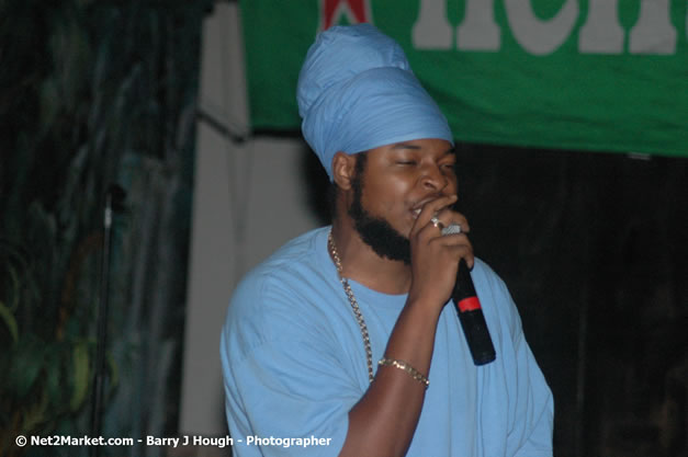 Munga & Wayne Marshall - Live in Concert @ The Jungle, Presented by The Jungle, Kraft-E, and Heineken - Friday, April 27, 2007 - The Jungle, Norman Manley Boulevard, Negril, Westmoreland, Jamaica W.I. - Negril Travel Guide, Negril Jamaica WI - http://www.negriltravelguide.com - info@negriltravelguide.com...!