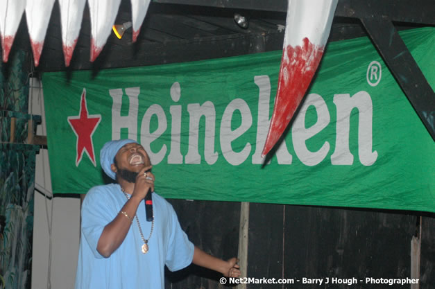 Munga & Wayne Marshall - Live in Concert @ The Jungle, Presented by The Jungle, Kraft-E, and Heineken - Friday, April 27, 2007 - The Jungle, Norman Manley Boulevard, Negril, Westmoreland, Jamaica W.I. - Negril Travel Guide, Negril Jamaica WI - http://www.negriltravelguide.com - info@negriltravelguide.com...!