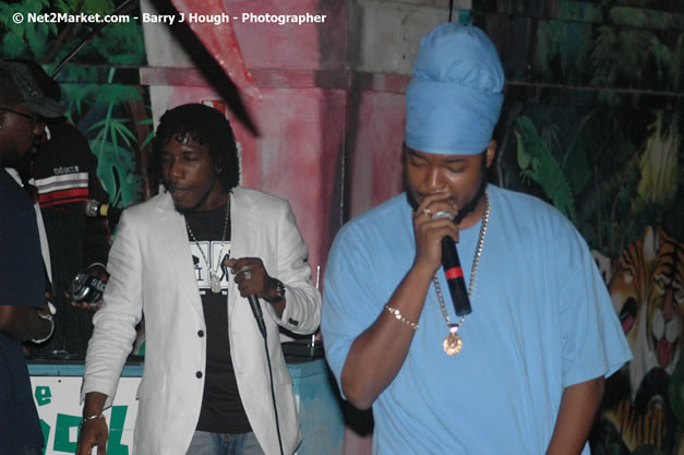 Munga & Wayne Marshall - Live in Concert @ The Jungle, Presented by The Jungle, Kraft-E, and Heineken - Friday, April 27, 2007 - The Jungle, Norman Manley Boulevard, Negril, Westmoreland, Jamaica W.I. - Negril Travel Guide, Negril Jamaica WI - http://www.negriltravelguide.com - info@negriltravelguide.com...!