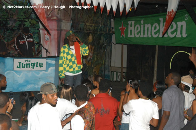 Munga & Wayne Marshall - Live in Concert @ The Jungle, Presented by The Jungle, Kraft-E, and Heineken - Friday, April 27, 2007 - The Jungle, Norman Manley Boulevard, Negril, Westmoreland, Jamaica W.I. - Negril Travel Guide, Negril Jamaica WI - http://www.negriltravelguide.com - info@negriltravelguide.com...!
