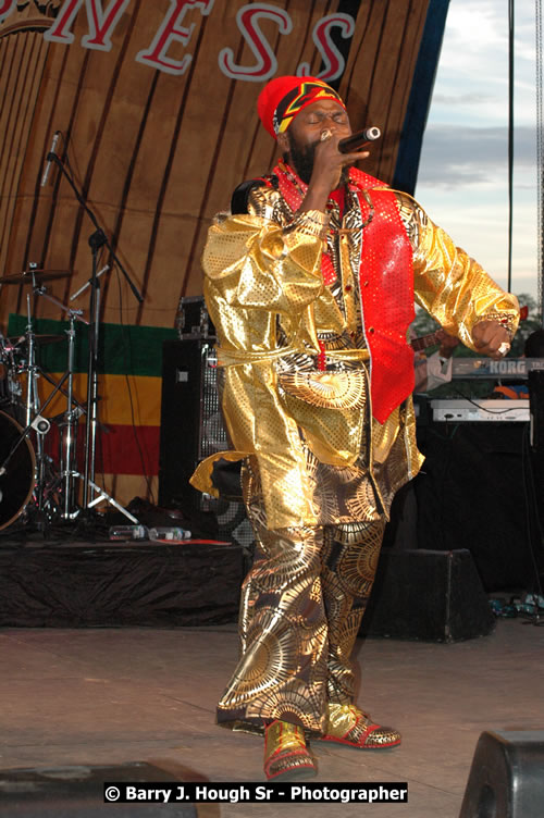 Capleton - Western Consciousness in Paradise "The Celebration Of Good Over Evil" @ Paradise Park, Paradise, Savanna-La-Mar - Saturday, April 25, 2009 - Photographs by Net2Market.com - Barry J. Hough Sr. Photojournalist/Photograper - Photographs taken with a Nikon D300 - Negril Travel Guide, Negril Jamaica WI - http://www.negriltravelguide.com - info@negriltravelguide.com...!