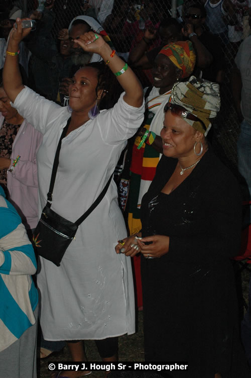 Capleton - Western Consciousness in Paradise "The Celebration Of Good Over Evil" @ Paradise Park, Paradise, Savanna-La-Mar - Saturday, April 25, 2009 - Photographs by Net2Market.com - Barry J. Hough Sr. Photojournalist/Photograper - Photographs taken with a Nikon D300 - Negril Travel Guide, Negril Jamaica WI - http://www.negriltravelguide.com - info@negriltravelguide.com...!