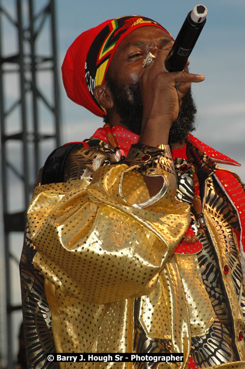 Capleton - Western Consciousness in Paradise "The Celebration Of Good Over Evil" @ Paradise Park, Paradise, Savanna-La-Mar - Saturday, April 25, 2009 - Photographs by Net2Market.com - Barry J. Hough Sr. Photojournalist/Photograper - Photographs taken with a Nikon D300 - Negril Travel Guide, Negril Jamaica WI - http://www.negriltravelguide.com - info@negriltravelguide.com...!