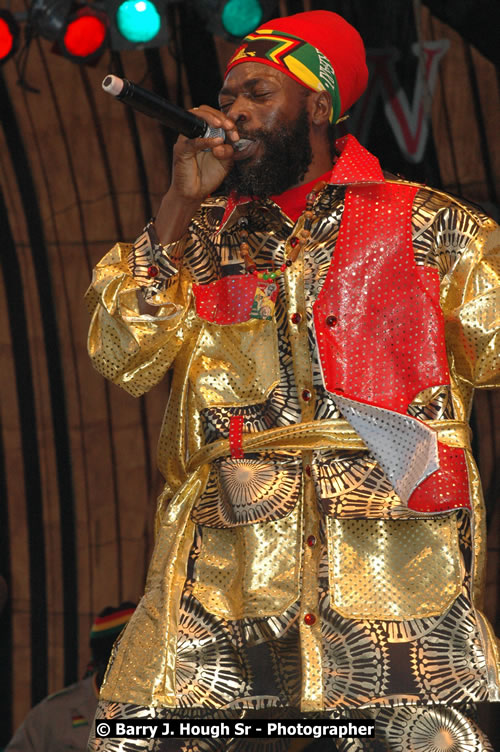 Capleton - Western Consciousness in Paradise "The Celebration Of Good Over Evil" @ Paradise Park, Paradise, Savanna-La-Mar - Saturday, April 25, 2009 - Photographs by Net2Market.com - Barry J. Hough Sr. Photojournalist/Photograper - Photographs taken with a Nikon D300 - Negril Travel Guide, Negril Jamaica WI - http://www.negriltravelguide.com - info@negriltravelguide.com...!