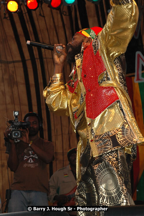 Capleton - Western Consciousness in Paradise "The Celebration Of Good Over Evil" @ Paradise Park, Paradise, Savanna-La-Mar - Saturday, April 25, 2009 - Photographs by Net2Market.com - Barry J. Hough Sr. Photojournalist/Photograper - Photographs taken with a Nikon D300 - Negril Travel Guide, Negril Jamaica WI - http://www.negriltravelguide.com - info@negriltravelguide.com...!