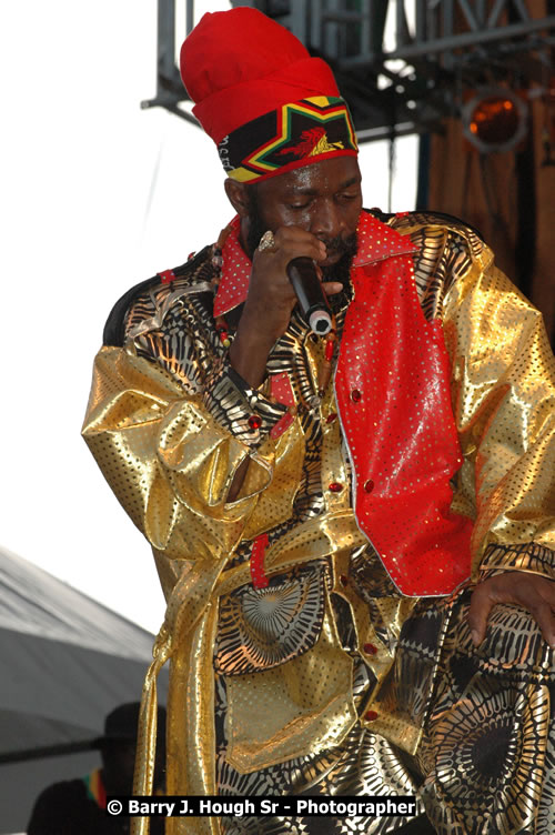 Capleton - Western Consciousness in Paradise "The Celebration Of Good Over Evil" @ Paradise Park, Paradise, Savanna-La-Mar - Saturday, April 25, 2009 - Photographs by Net2Market.com - Barry J. Hough Sr. Photojournalist/Photograper - Photographs taken with a Nikon D300 - Negril Travel Guide, Negril Jamaica WI - http://www.negriltravelguide.com - info@negriltravelguide.com...!