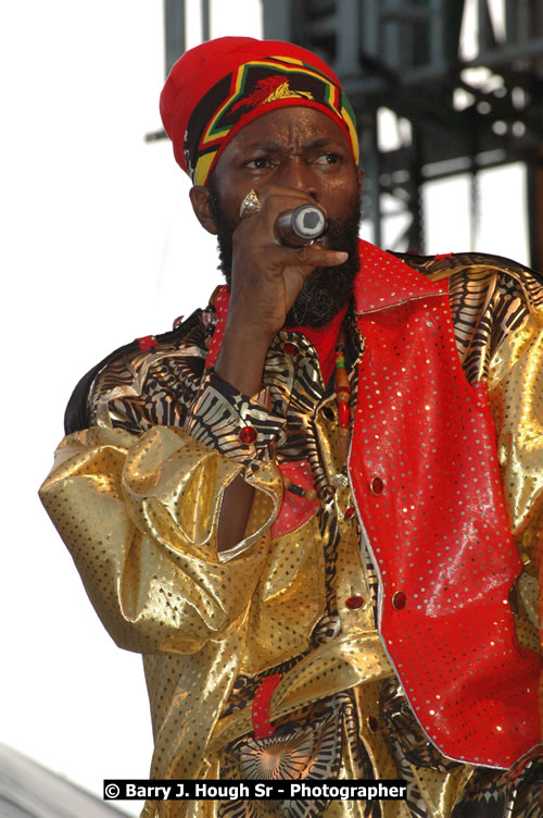 Capleton - Western Consciousness in Paradise "The Celebration Of Good Over Evil" @ Paradise Park, Paradise, Savanna-La-Mar - Saturday, April 25, 2009 - Photographs by Net2Market.com - Barry J. Hough Sr. Photojournalist/Photograper - Photographs taken with a Nikon D300 - Negril Travel Guide, Negril Jamaica WI - http://www.negriltravelguide.com - info@negriltravelguide.com...!