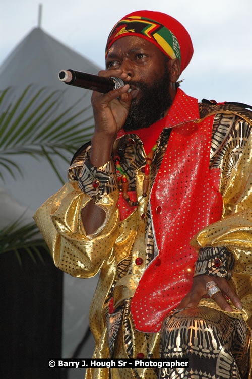 Capleton - Western Consciousness in Paradise "The Celebration Of Good Over Evil" @ Paradise Park, Paradise, Savanna-La-Mar - Saturday, April 25, 2009 - Photographs by Net2Market.com - Barry J. Hough Sr. Photojournalist/Photograper - Photographs taken with a Nikon D300 - Negril Travel Guide, Negril Jamaica WI - http://www.negriltravelguide.com - info@negriltravelguide.com...!