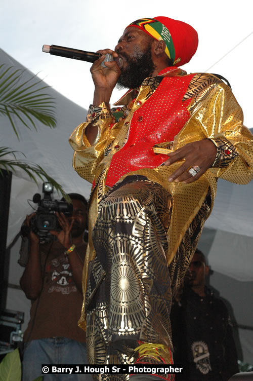 Capleton - Western Consciousness in Paradise "The Celebration Of Good Over Evil" @ Paradise Park, Paradise, Savanna-La-Mar - Saturday, April 25, 2009 - Photographs by Net2Market.com - Barry J. Hough Sr. Photojournalist/Photograper - Photographs taken with a Nikon D300 - Negril Travel Guide, Negril Jamaica WI - http://www.negriltravelguide.com - info@negriltravelguide.com...!