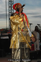 DSC_6869.jpg (97,843 bytes)