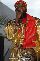 DSC_6889.jpg (109,935 bytes)