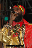 DSC_6897.jpg (111,291 bytes)
