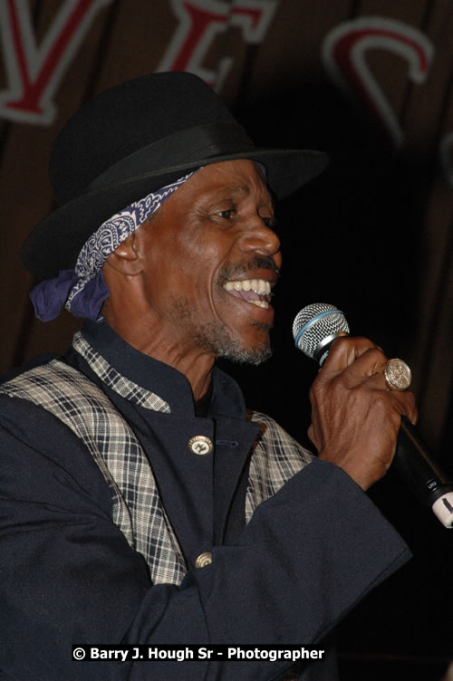 Errol Dunkley - Western Consciousness in Paradise "The Celebration Of Good Over Evil" @ Paradise Park, Paradise, Savanna-La-Mar - Saturday, April 25, 2009 - Photographs by Net2Market.com - Barry J. Hough Sr. Photojournalist/Photograper - Photographs taken with a Nikon D300 - Negril Travel Guide, Negril Jamaica WI - http://www.negriltravelguide.com - info@negriltravelguide.com...!