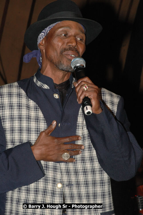 Errol Dunkley - Western Consciousness in Paradise "The Celebration Of Good Over Evil" @ Paradise Park, Paradise, Savanna-La-Mar - Saturday, April 25, 2009 - Photographs by Net2Market.com - Barry J. Hough Sr. Photojournalist/Photograper - Photographs taken with a Nikon D300 - Negril Travel Guide, Negril Jamaica WI - http://www.negriltravelguide.com - info@negriltravelguide.com...!