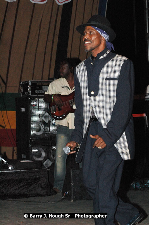 Errol Dunkley - Western Consciousness in Paradise "The Celebration Of Good Over Evil" @ Paradise Park, Paradise, Savanna-La-Mar - Saturday, April 25, 2009 - Photographs by Net2Market.com - Barry J. Hough Sr. Photojournalist/Photograper - Photographs taken with a Nikon D300 - Negril Travel Guide, Negril Jamaica WI - http://www.negriltravelguide.com - info@negriltravelguide.com...!