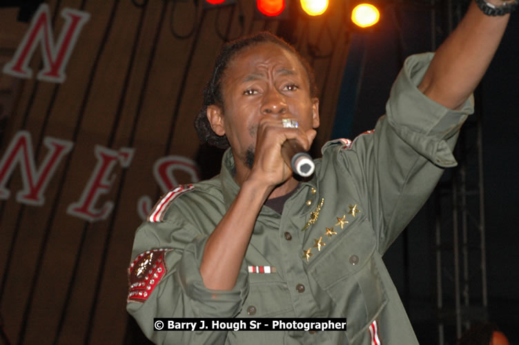 Jah Cure - Western Consciousness in Paradise "The Celebration Of Good Over Evil" @ Paradise Park, Paradise, Savanna-La-Mar - Saturday, April 25, 2009 - Photographs by Net2Market.com - Barry J. Hough Sr. Photojournalist/Photograper - Photographs taken with a Nikon D300 - Negril Travel Guide, Negril Jamaica WI - http://www.negriltravelguide.com - info@negriltravelguide.com...!