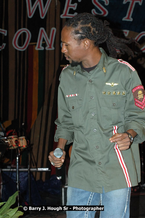 Jah Cure - Western Consciousness in Paradise "The Celebration Of Good Over Evil" @ Paradise Park, Paradise, Savanna-La-Mar - Saturday, April 25, 2009 - Photographs by Net2Market.com - Barry J. Hough Sr. Photojournalist/Photograper - Photographs taken with a Nikon D300 - Negril Travel Guide, Negril Jamaica WI - http://www.negriltravelguide.com - info@negriltravelguide.com...!