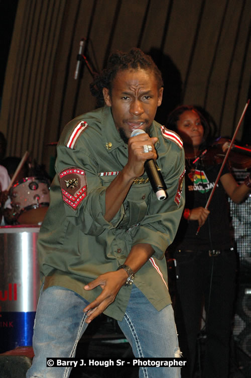 Jah Cure - Western Consciousness in Paradise "The Celebration Of Good Over Evil" @ Paradise Park, Paradise, Savanna-La-Mar - Saturday, April 25, 2009 - Photographs by Net2Market.com - Barry J. Hough Sr. Photojournalist/Photograper - Photographs taken with a Nikon D300 - Negril Travel Guide, Negril Jamaica WI - http://www.negriltravelguide.com - info@negriltravelguide.com...!