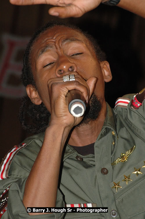 Jah Cure - Western Consciousness in Paradise "The Celebration Of Good Over Evil" @ Paradise Park, Paradise, Savanna-La-Mar - Saturday, April 25, 2009 - Photographs by Net2Market.com - Barry J. Hough Sr. Photojournalist/Photograper - Photographs taken with a Nikon D300 - Negril Travel Guide, Negril Jamaica WI - http://www.negriltravelguide.com - info@negriltravelguide.com...!