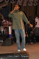 DSC_6702.jpg (73,852 bytes)