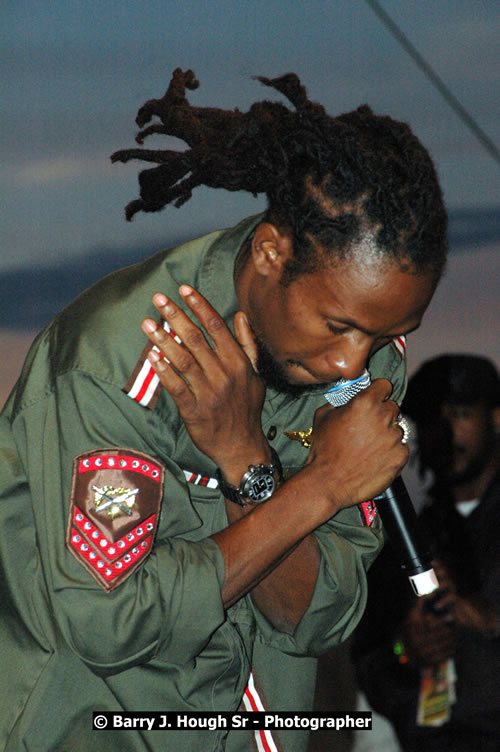 Jah Cure - Western Consciousness in Paradise "The Celebration Of Good Over Evil" @ Paradise Park, Paradise, Savanna-La-Mar - Saturday, April 25, 2009 - Photographs by Net2Market.com - Barry J. Hough Sr. Photojournalist/Photograper - Photographs taken with a Nikon D300 - Negril Travel Guide, Negril Jamaica WI - http://www.negriltravelguide.com - info@negriltravelguide.com...!