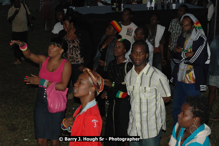 Jah Cure - Western Consciousness in Paradise "The Celebration Of Good Over Evil" @ Paradise Park, Paradise, Savanna-La-Mar - Saturday, April 25, 2009 - Photographs by Net2Market.com - Barry J. Hough Sr. Photojournalist/Photograper - Photographs taken with a Nikon D300 - Negril Travel Guide, Negril Jamaica WI - http://www.negriltravelguide.com - info@negriltravelguide.com...!