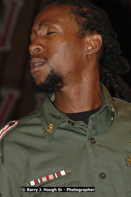 Jah Cure - Western Consciousness in Paradise "The Celebration Of Good Over Evil" @ Paradise Park, Paradise, Savanna-La-Mar - Saturday, April 25, 2009 - Photographs by Net2Market.com - Barry J. Hough Sr. Photojournalist/Photograper - Photographs taken with a Nikon D300 - Negril Travel Guide, Negril Jamaica WI - http://www.negriltravelguide.com - info@negriltravelguide.com...!