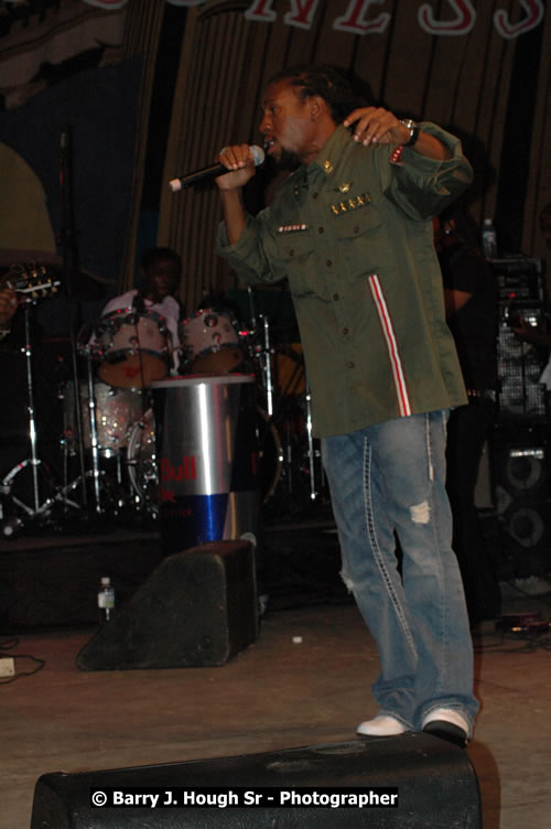 Jah Cure - Western Consciousness in Paradise "The Celebration Of Good Over Evil" @ Paradise Park, Paradise, Savanna-La-Mar - Saturday, April 25, 2009 - Photographs by Net2Market.com - Barry J. Hough Sr. Photojournalist/Photograper - Photographs taken with a Nikon D300 - Negril Travel Guide, Negril Jamaica WI - http://www.negriltravelguide.com - info@negriltravelguide.com...!