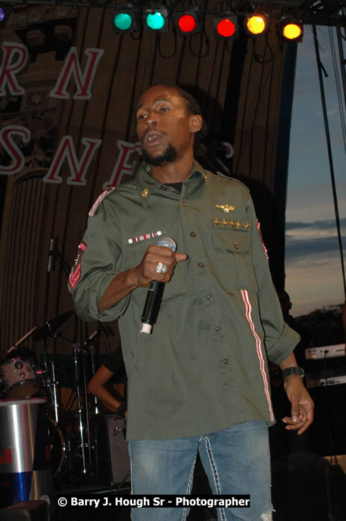 Jah Cure - Western Consciousness in Paradise "The Celebration Of Good Over Evil" @ Paradise Park, Paradise, Savanna-La-Mar - Saturday, April 25, 2009 - Photographs by Net2Market.com - Barry J. Hough Sr. Photojournalist/Photograper - Photographs taken with a Nikon D300 - Negril Travel Guide, Negril Jamaica WI - http://www.negriltravelguide.com - info@negriltravelguide.com...!