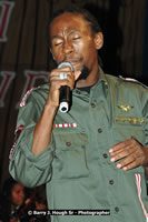 DSC_6775.jpg (77,216 bytes)