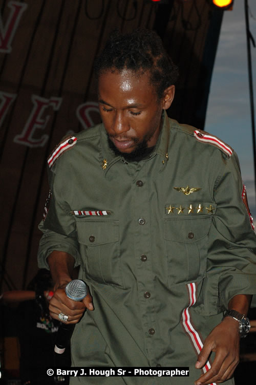 Jah Cure - Western Consciousness in Paradise "The Celebration Of Good Over Evil" @ Paradise Park, Paradise, Savanna-La-Mar - Saturday, April 25, 2009 - Photographs by Net2Market.com - Barry J. Hough Sr. Photojournalist/Photograper - Photographs taken with a Nikon D300 - Negril Travel Guide, Negril Jamaica WI - http://www.negriltravelguide.com - info@negriltravelguide.com...!