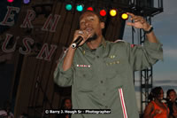DSC_6827.jpg (61,035 bytes)