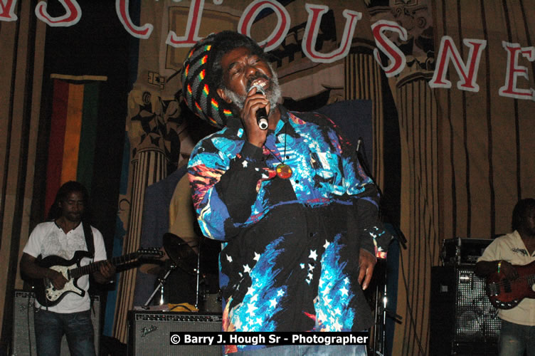Johnny Clarke - Western Consciousness in Paradise "The Celebration Of Good Over Evil" @ Paradise Park, Paradise, Savanna-La-Mar - Saturday, April 25, 2009 - Photographs by Net2Market.com - Barry J. Hough Sr. Photojournalist/Photograper - Photographs taken with a Nikon D300 - Negril Travel Guide, Negril Jamaica WI - http://www.negriltravelguide.com - info@negriltravelguide.com...!