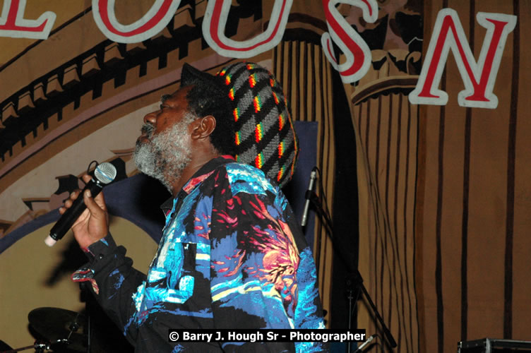 Johnny Clarke - Western Consciousness in Paradise "The Celebration Of Good Over Evil" @ Paradise Park, Paradise, Savanna-La-Mar - Saturday, April 25, 2009 - Photographs by Net2Market.com - Barry J. Hough Sr. Photojournalist/Photograper - Photographs taken with a Nikon D300 - Negril Travel Guide, Negril Jamaica WI - http://www.negriltravelguide.com - info@negriltravelguide.com...!