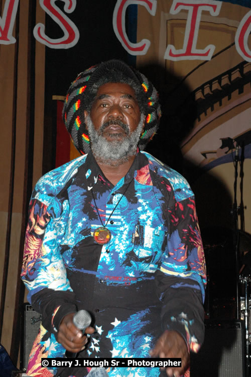 Johnny Clarke - Western Consciousness in Paradise "The Celebration Of Good Over Evil" @ Paradise Park, Paradise, Savanna-La-Mar - Saturday, April 25, 2009 - Photographs by Net2Market.com - Barry J. Hough Sr. Photojournalist/Photograper - Photographs taken with a Nikon D300 - Negril Travel Guide, Negril Jamaica WI - http://www.negriltravelguide.com - info@negriltravelguide.com...!