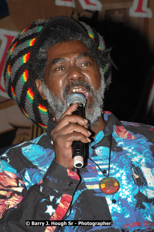 Johnny Clarke - Western Consciousness in Paradise "The Celebration Of Good Over Evil" @ Paradise Park, Paradise, Savanna-La-Mar - Saturday, April 25, 2009 - Photographs by Net2Market.com - Barry J. Hough Sr. Photojournalist/Photograper - Photographs taken with a Nikon D300 - Negril Travel Guide, Negril Jamaica WI - http://www.negriltravelguide.com - info@negriltravelguide.com...!