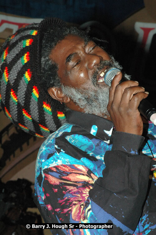 Johnny Clarke - Western Consciousness in Paradise "The Celebration Of Good Over Evil" @ Paradise Park, Paradise, Savanna-La-Mar - Saturday, April 25, 2009 - Photographs by Net2Market.com - Barry J. Hough Sr. Photojournalist/Photograper - Photographs taken with a Nikon D300 - Negril Travel Guide, Negril Jamaica WI - http://www.negriltravelguide.com - info@negriltravelguide.com...!