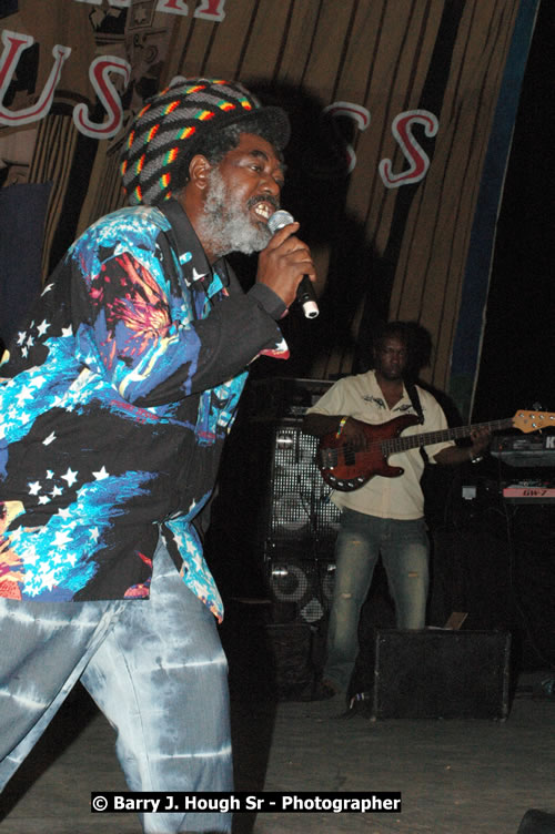 Johnny Clarke - Western Consciousness in Paradise "The Celebration Of Good Over Evil" @ Paradise Park, Paradise, Savanna-La-Mar - Saturday, April 25, 2009 - Photographs by Net2Market.com - Barry J. Hough Sr. Photojournalist/Photograper - Photographs taken with a Nikon D300 - Negril Travel Guide, Negril Jamaica WI - http://www.negriltravelguide.com - info@negriltravelguide.com...!
