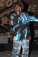 DSC_6527.jpg (104,975 bytes)