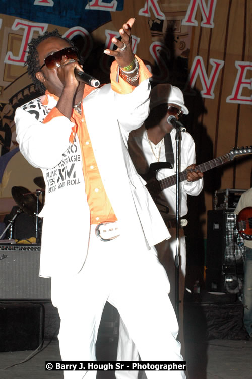Little Hero - Western Consciousness in Paradise "The Celebration Of Good Over Evil" @ Paradise Park, Paradise, Savanna-La-Mar - Saturday, April 25, 2009 - Photographs by Net2Market.com - Barry J. Hough Sr. Photojournalist/Photograper - Photographs taken with a Nikon D300 - Negril Travel Guide, Negril Jamaica WI - http://www.negriltravelguide.com - info@negriltravelguide.com...!