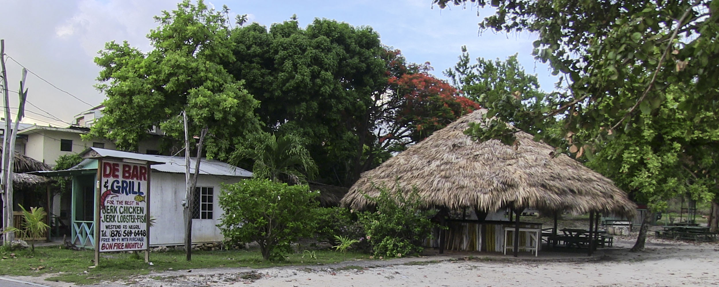 De Bar & Grill, West End, Negril Jamaica