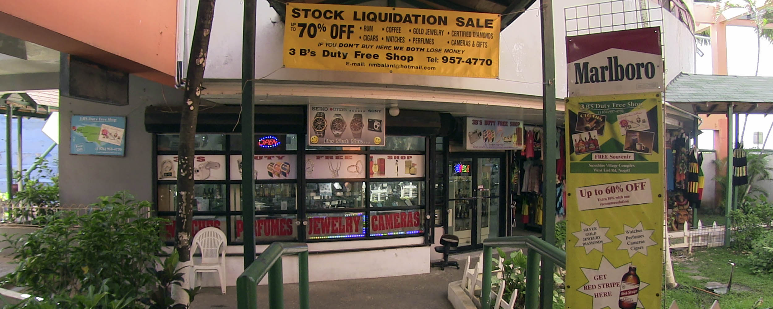 3 B's Duty Free Shop - Sunshine Village Complex - Negril Jamaica