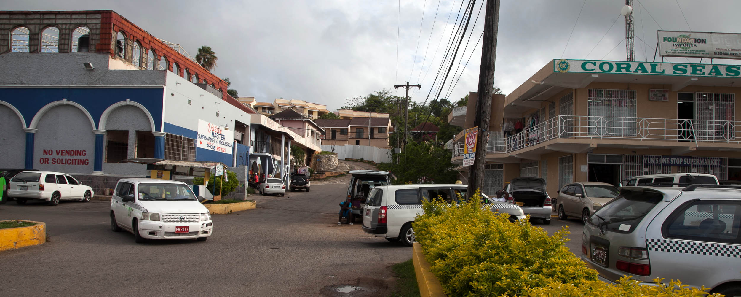 Negril Center Shopping - Negril Jamaica